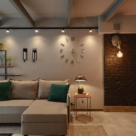 City Garage Apartment - Lwowska 9 Варшава Экстерьер фото