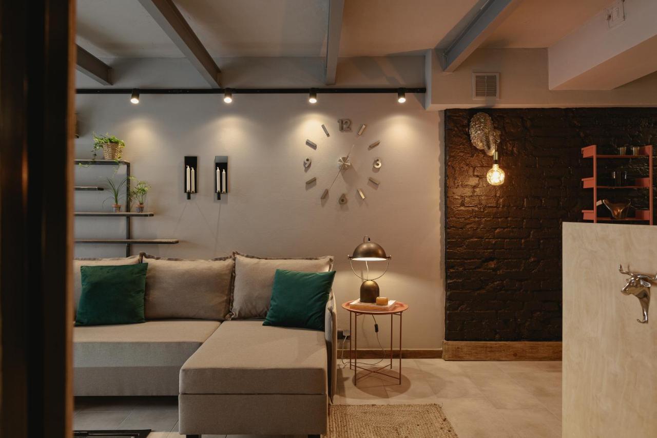 City Garage Apartment - Lwowska 9 Варшава Экстерьер фото