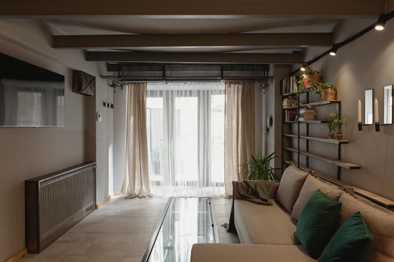 City Garage Apartment - Lwowska 9 Варшава Экстерьер фото